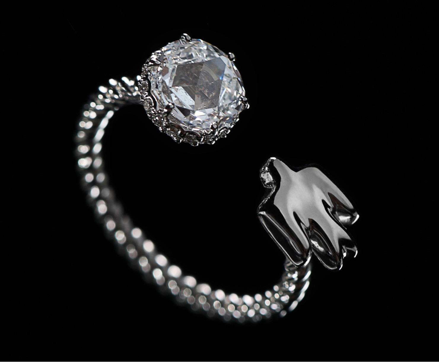White gold ring with diamonds SOLO by GUNIA Project <span>2159</span>