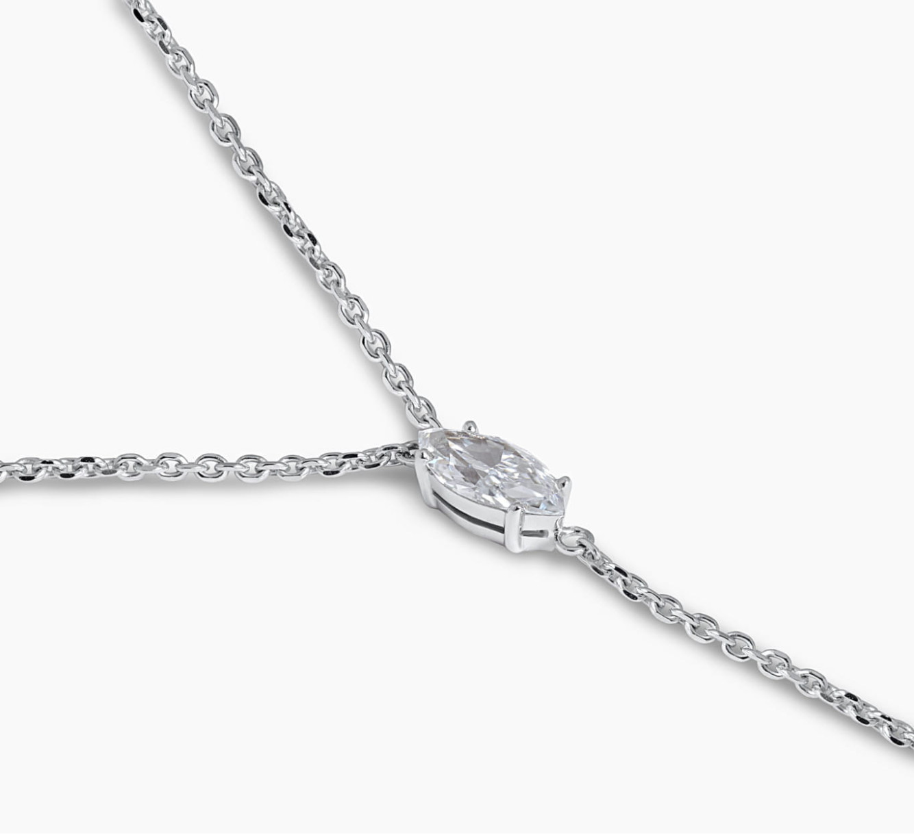 White gold bracelet with diamonds Comb <span>2039</span>
