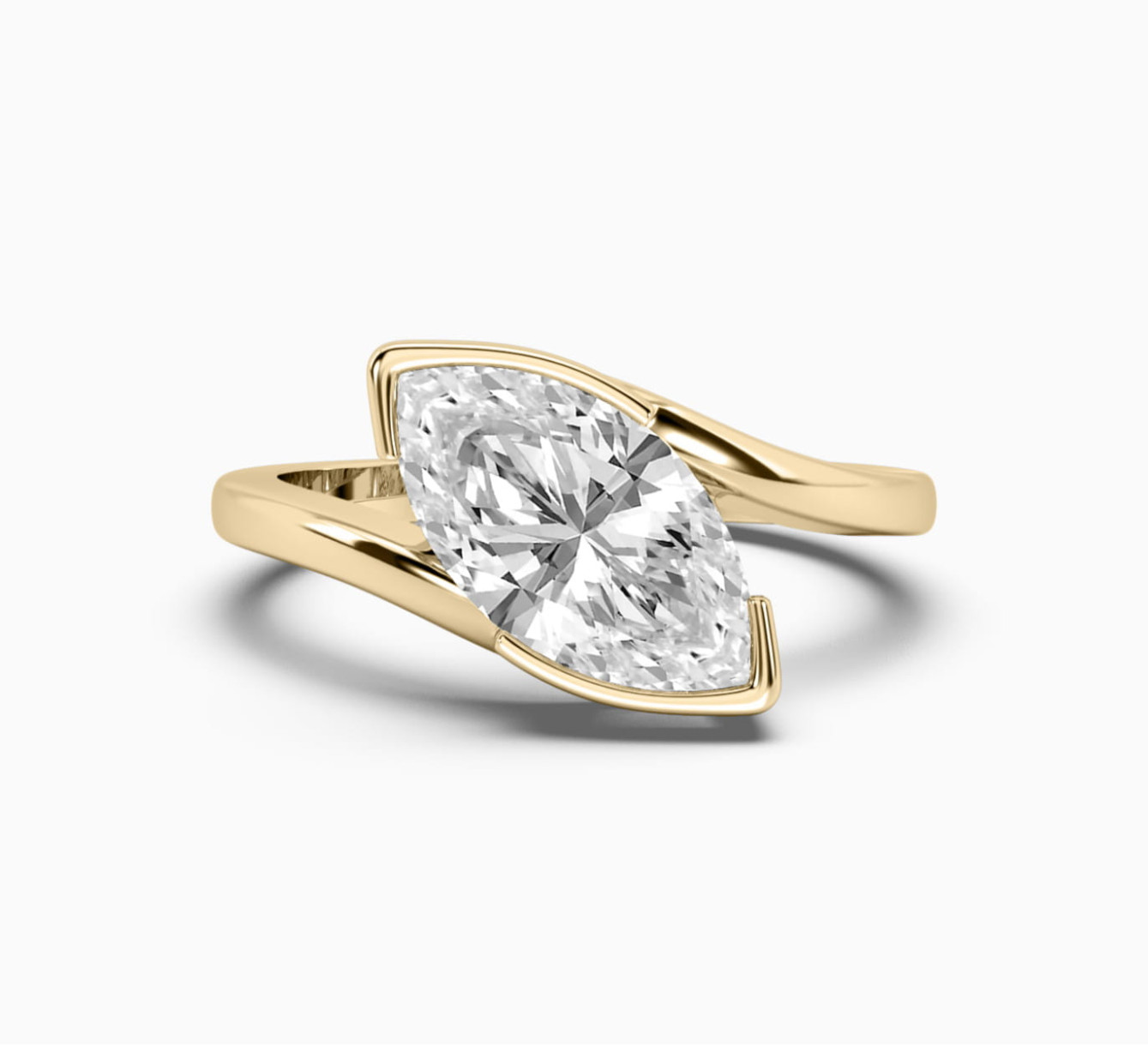 Yellow gold ring with diamond Mono E