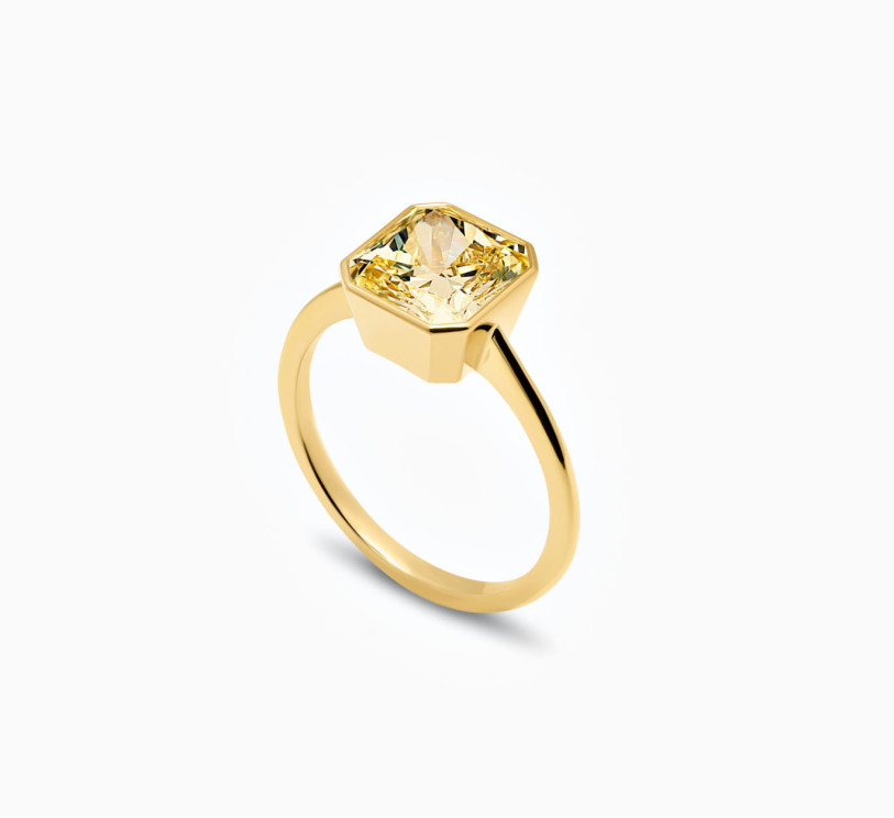 Yellow gold ring with diamond Posh 00238