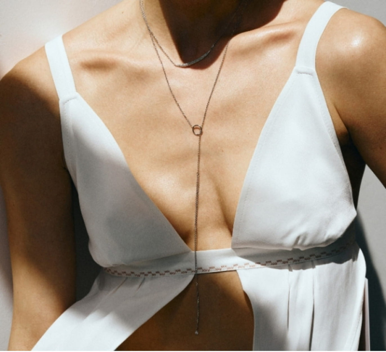 White gold necklace with diamonds timeless 2093R